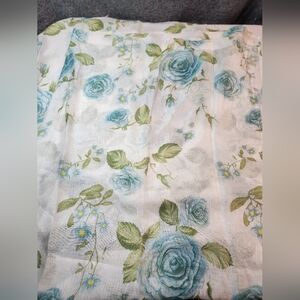 Sheer Floral Curtain Set 27in. X 34in.